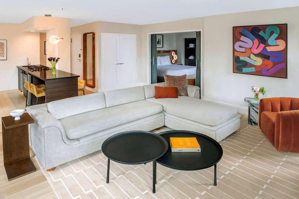 The Fifty Sonesta Hotel New York Room photo