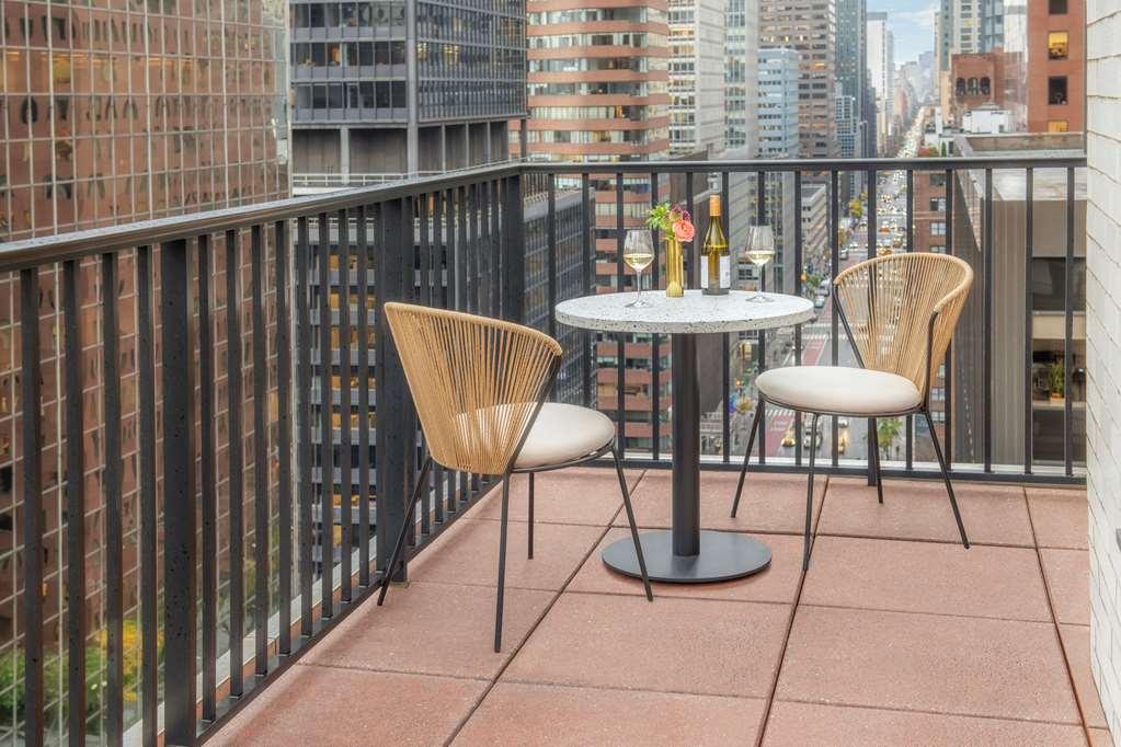 The Fifty Sonesta Hotel New York Room photo